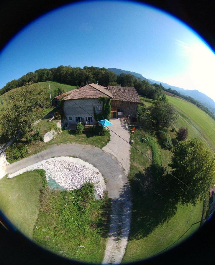 Okami Du Vercors Saint-Laurent-en-Royans Exterior foto
